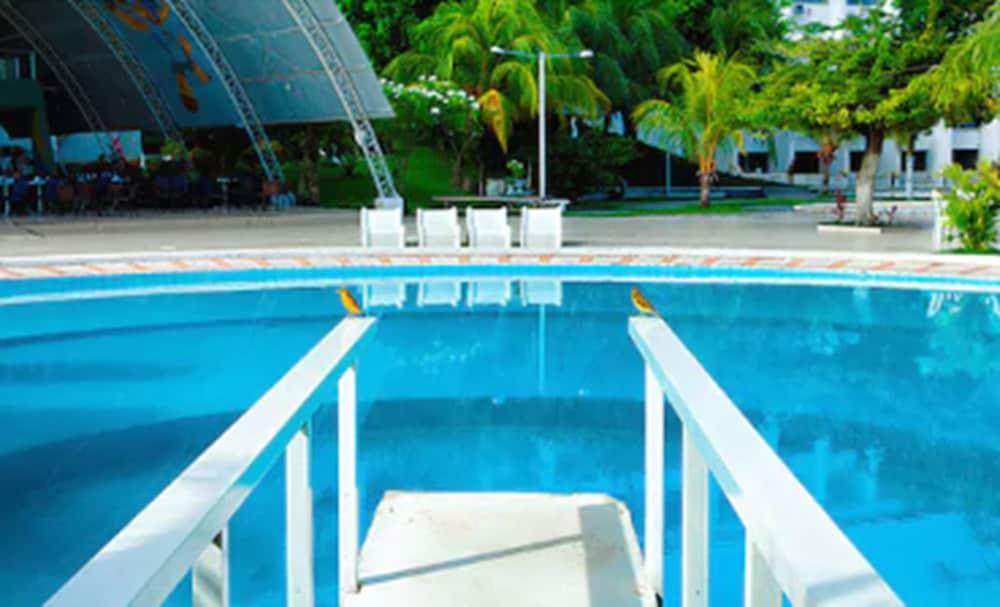Barrudada Tropical Hotel Santarém Exterior foto
